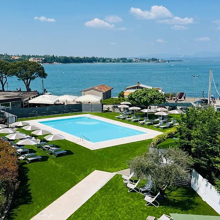 Hotel Ristorante Al Fiore Peschiera del Garda Bagian luar foto