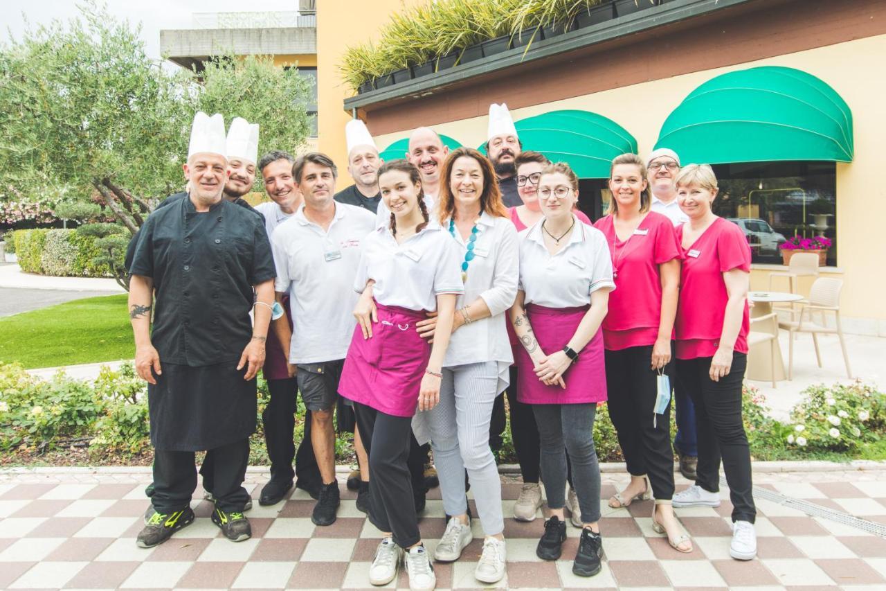 Hotel Ristorante Al Fiore Peschiera del Garda Bagian luar foto